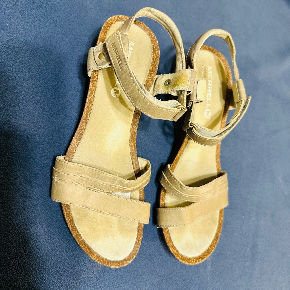 Merrell Women's Beige Strap Sandals